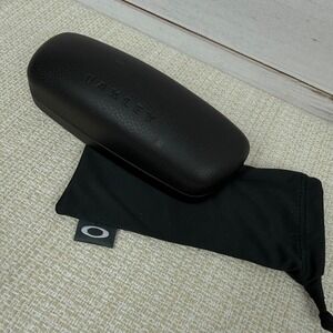 Oakley‎ Black Hard Shell Sunglasses Case with Microfiber Pouch